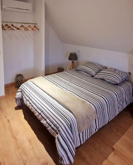 Appartement Charmant Et Spacieux Auxerre Exterior photo